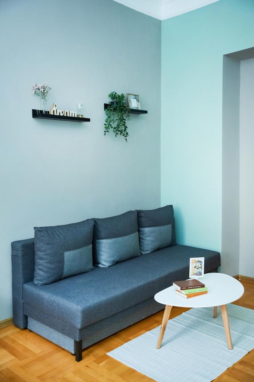 Cozy Apartment, 5Mins To Opera Лвив Екстериор снимка