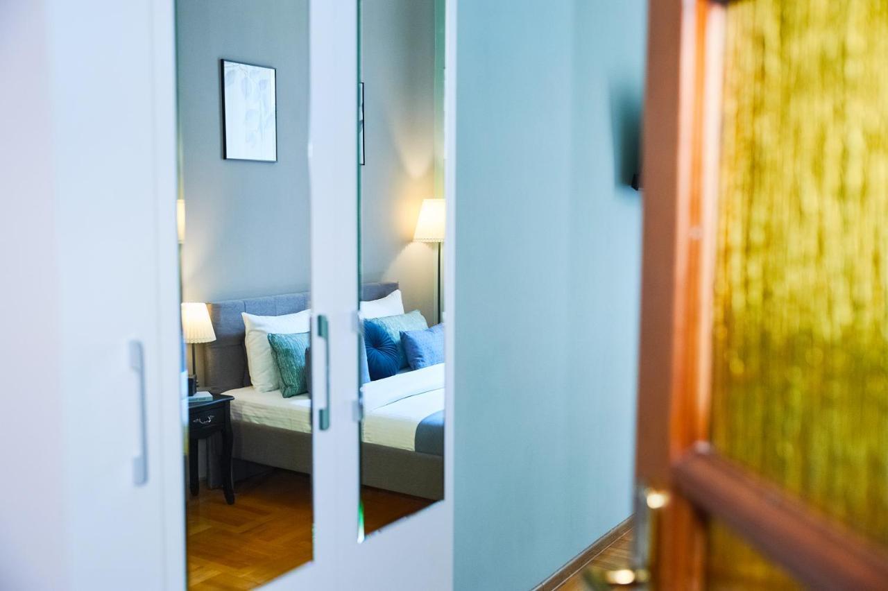 Cozy Apartment, 5Mins To Opera Лвив Екстериор снимка